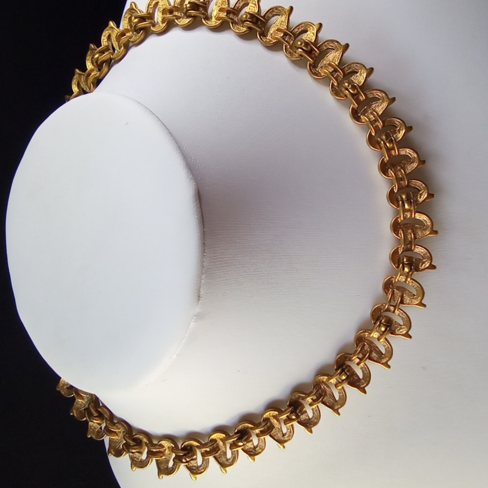 Vintage Monet Geometric Circle Pattern Necklace I… - image 7